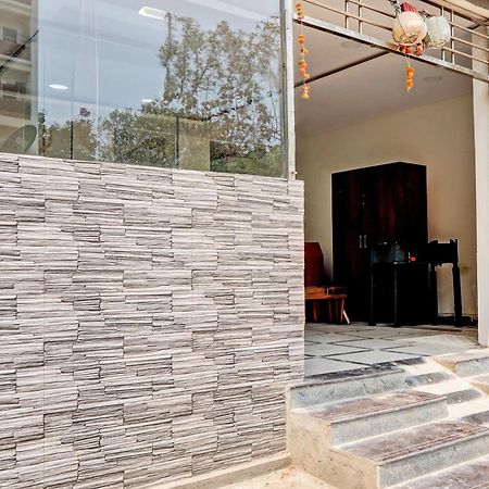 Super Hotel O Lavish Tranquil Hyderabad Exterior foto