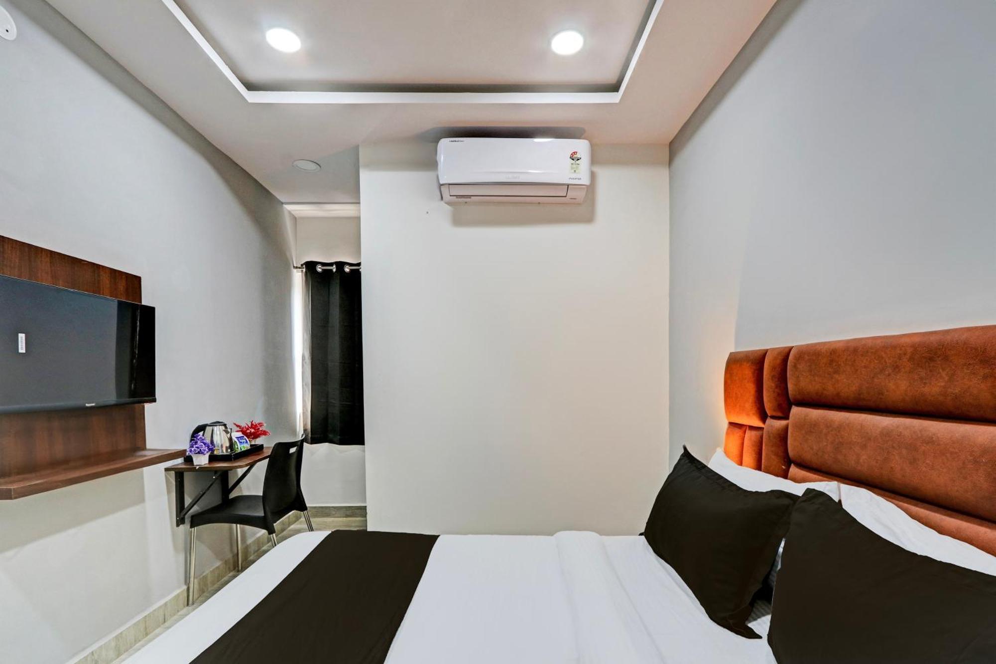 Super Hotel O Lavish Tranquil Hyderabad Exterior foto