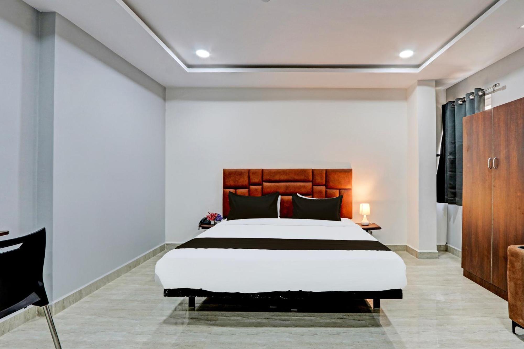 Super Hotel O Lavish Tranquil Hyderabad Exterior foto