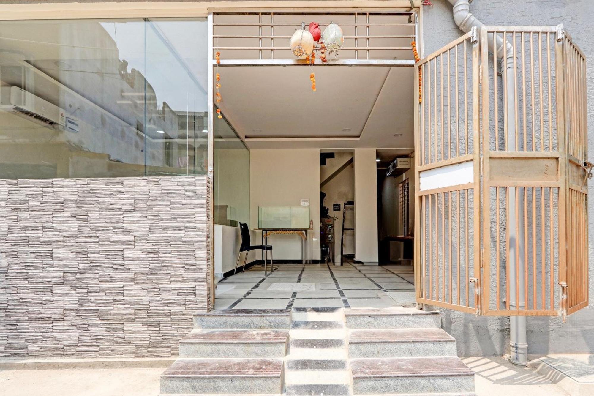Super Hotel O Lavish Tranquil Hyderabad Exterior foto