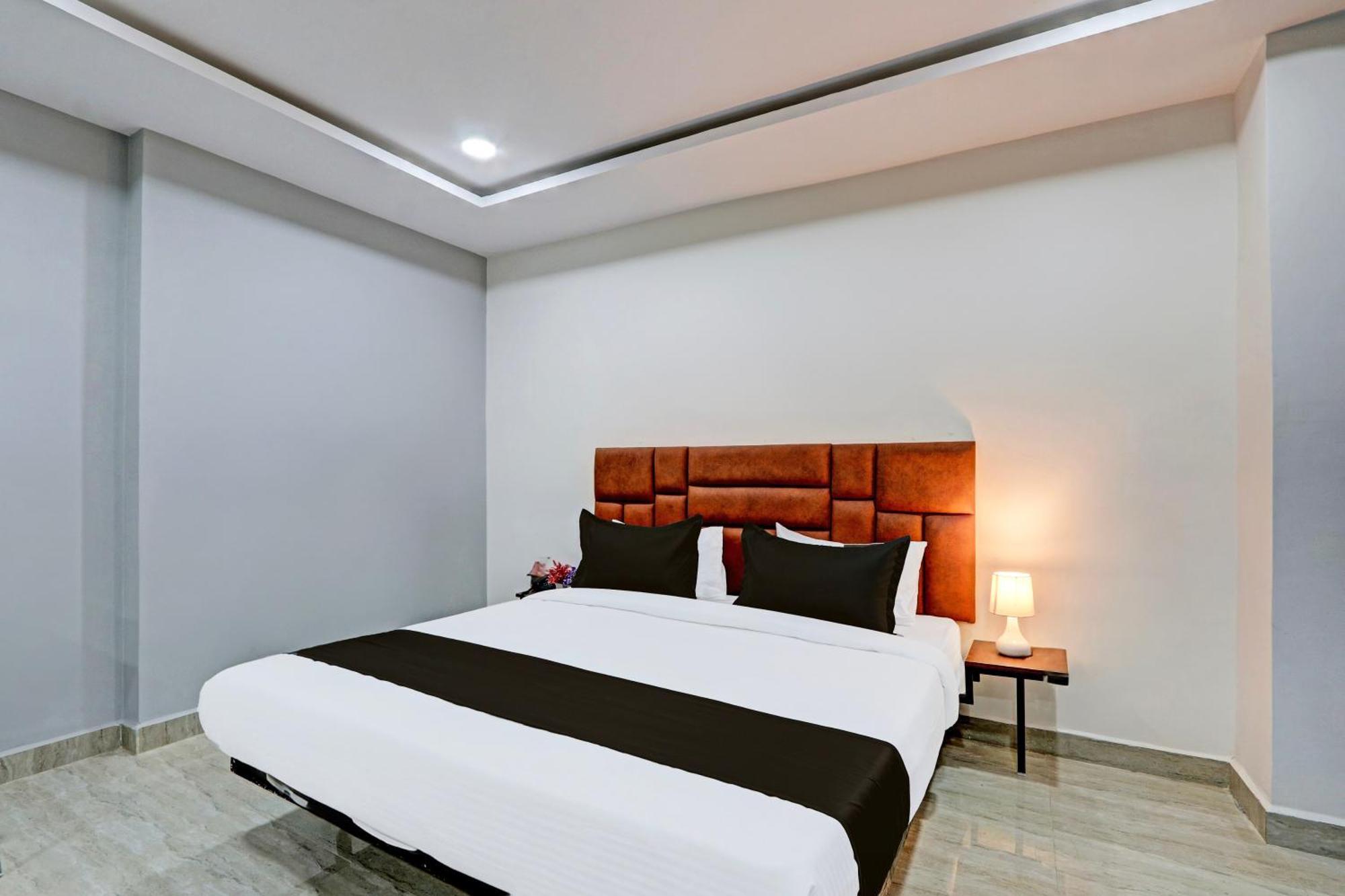 Super Hotel O Lavish Tranquil Hyderabad Exterior foto